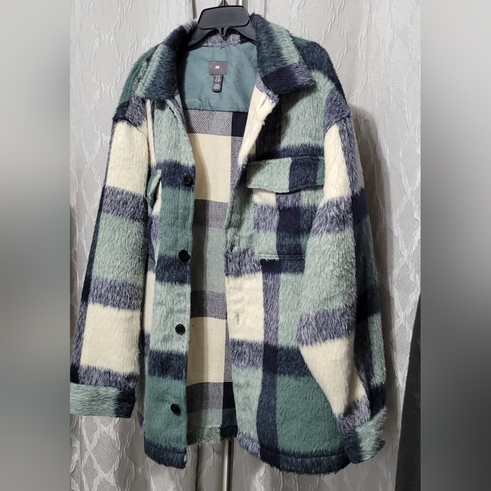 H&M | Plaid Checked Green & Cream Shacket